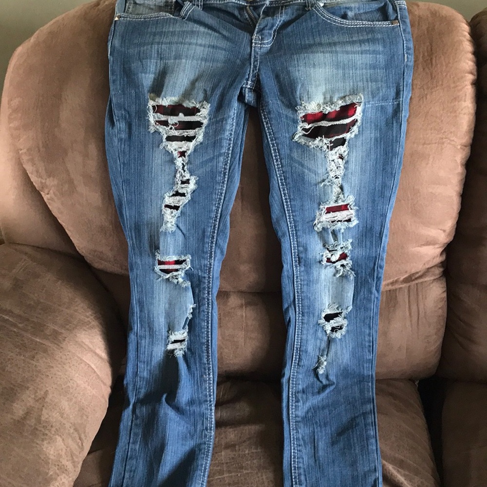 Premiere by Rue 21 ripped jeans